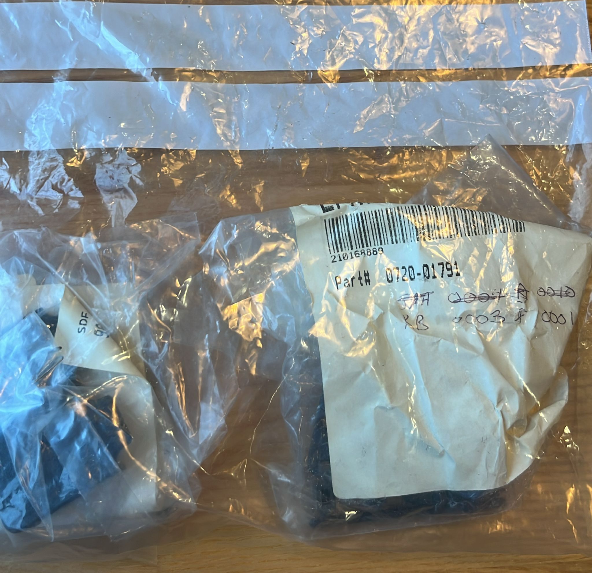 Used Applied Materials AMAT 0720-01791 #U#CONN CABLE CLAMP STRAIGHT 90 D