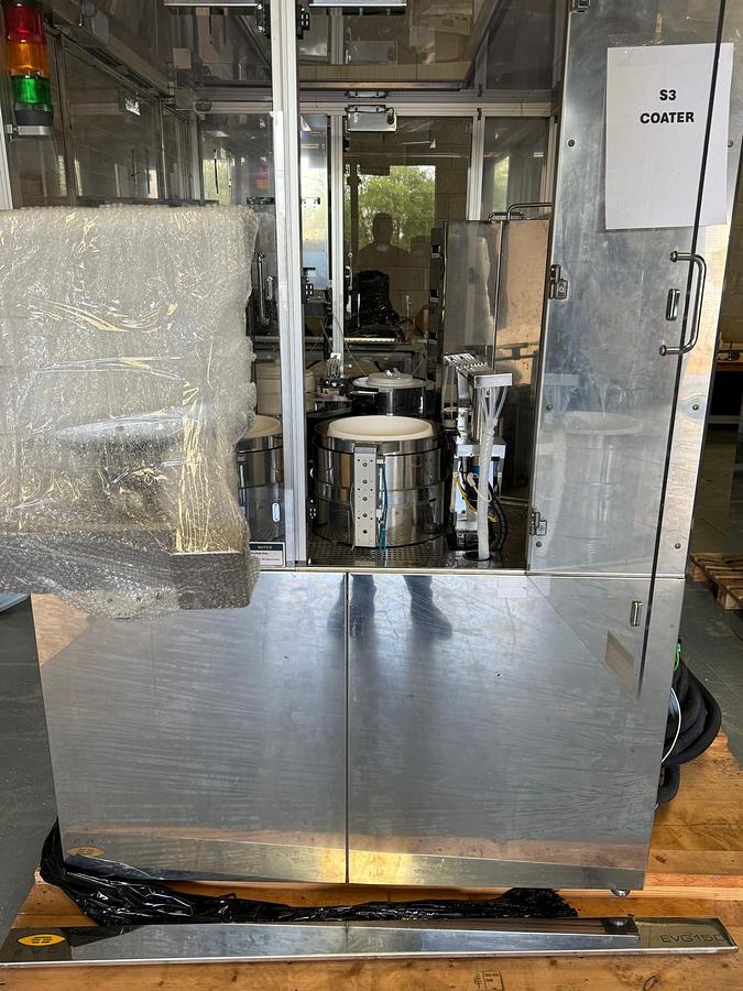 Used 2012 EVG 150 Gamma Spray Coater Developer