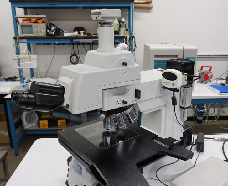 Used NIKON Eclipse L200 inspection microscope with reflected light for wafer inspection