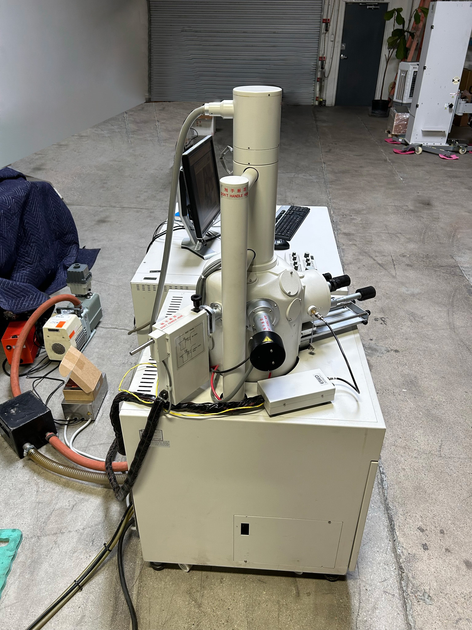 Used Hitachi S 3000 N Scanning Electron Microscope (SEM)