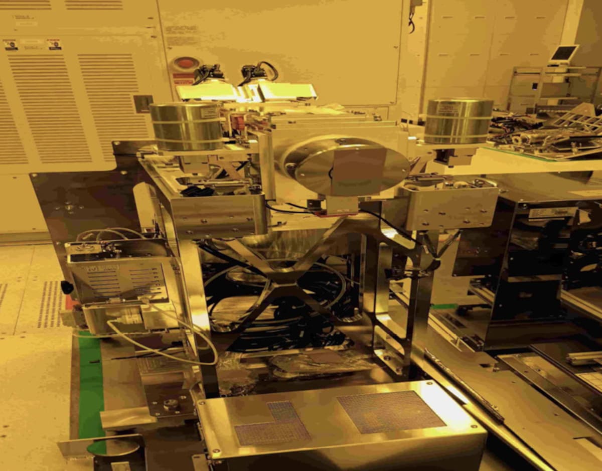 Used 2014 NIKON S-210