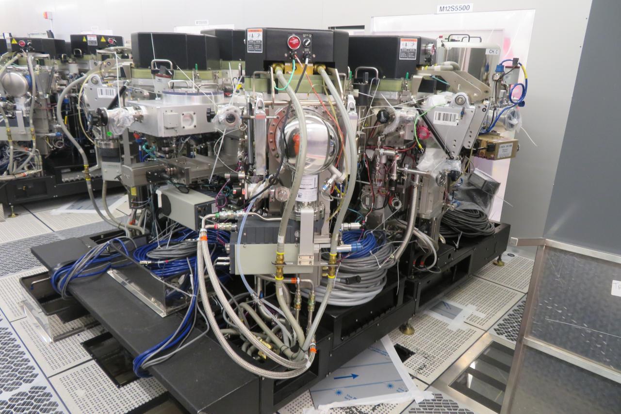 Used AMAT Endura 5500 Front-End Metallization