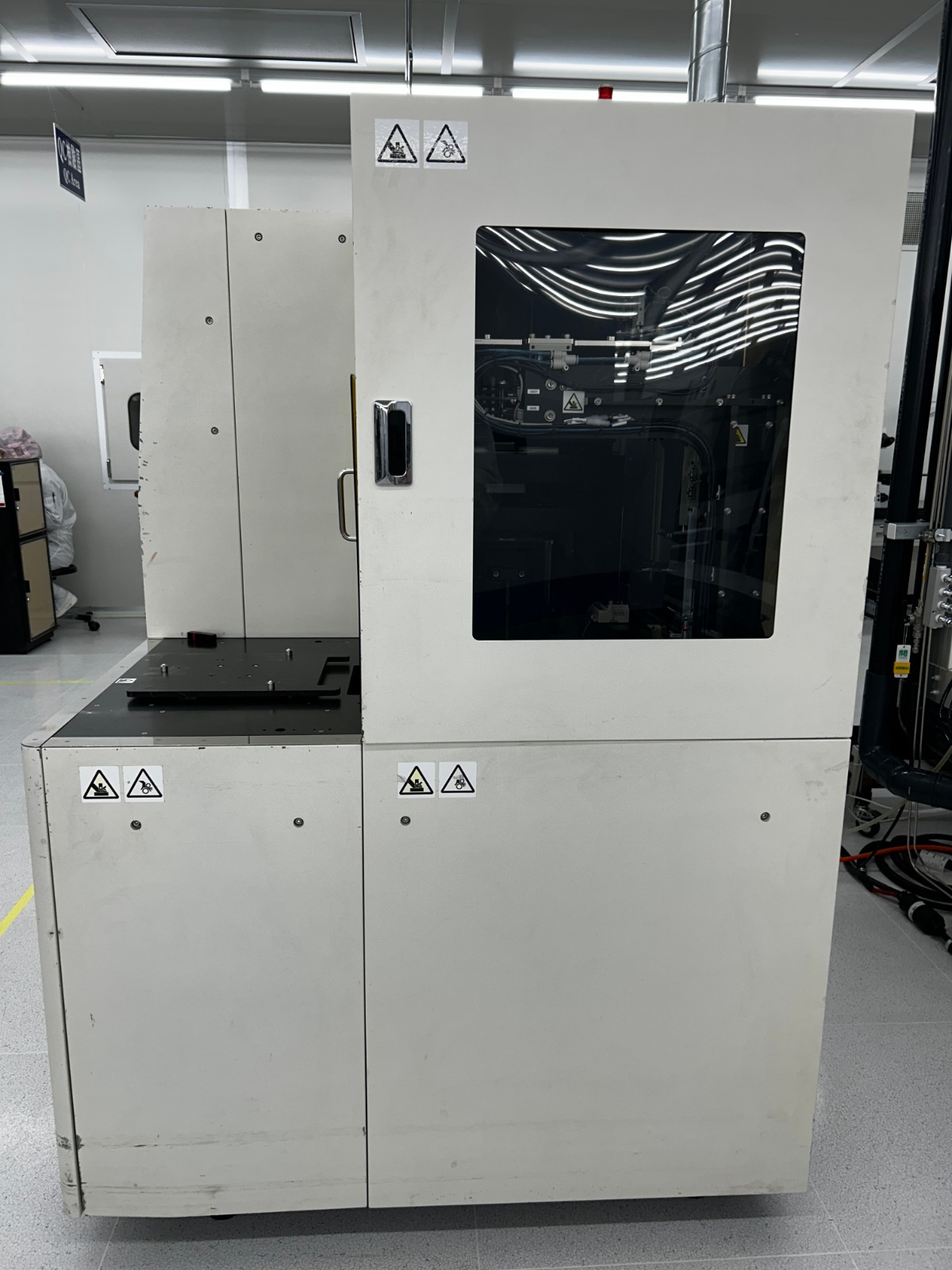 Used 2006 Lintec 2000F/12 wafer mounter