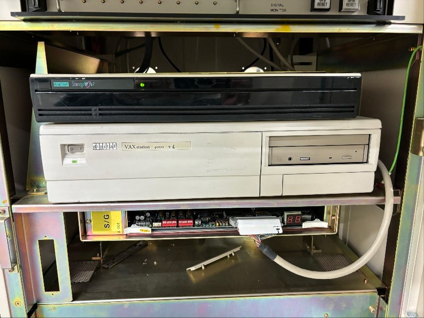 Used NIKON NSR 2205 i 11 D Stepper