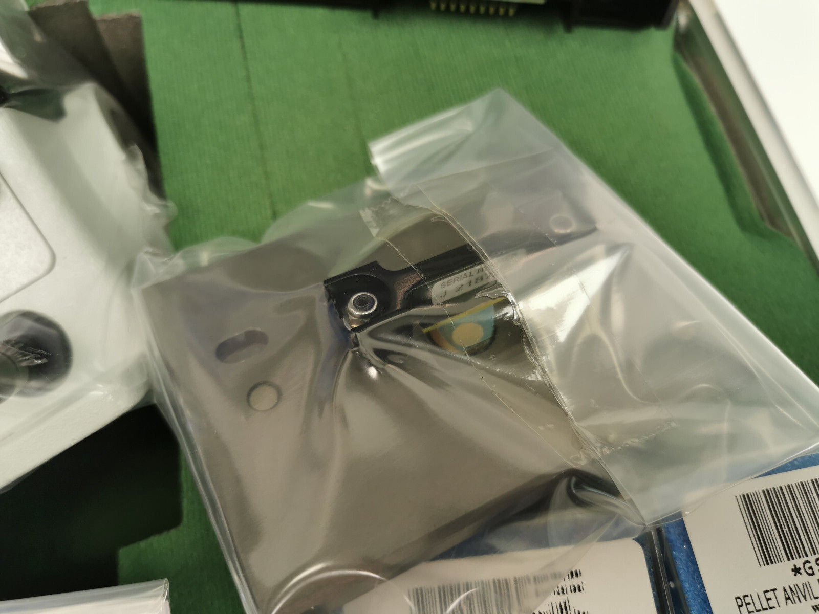 Used Perkin Elmer L1272328 Specac ATR Silver Gate Evolution Recessed ZnSe + Adapter