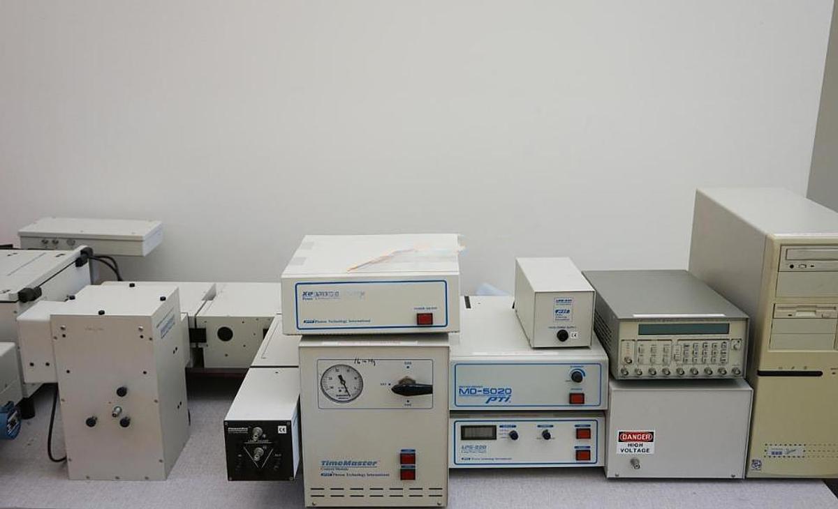 Used PTI Photon Technology  TM-2/2003 Fluorescence Spectrometer