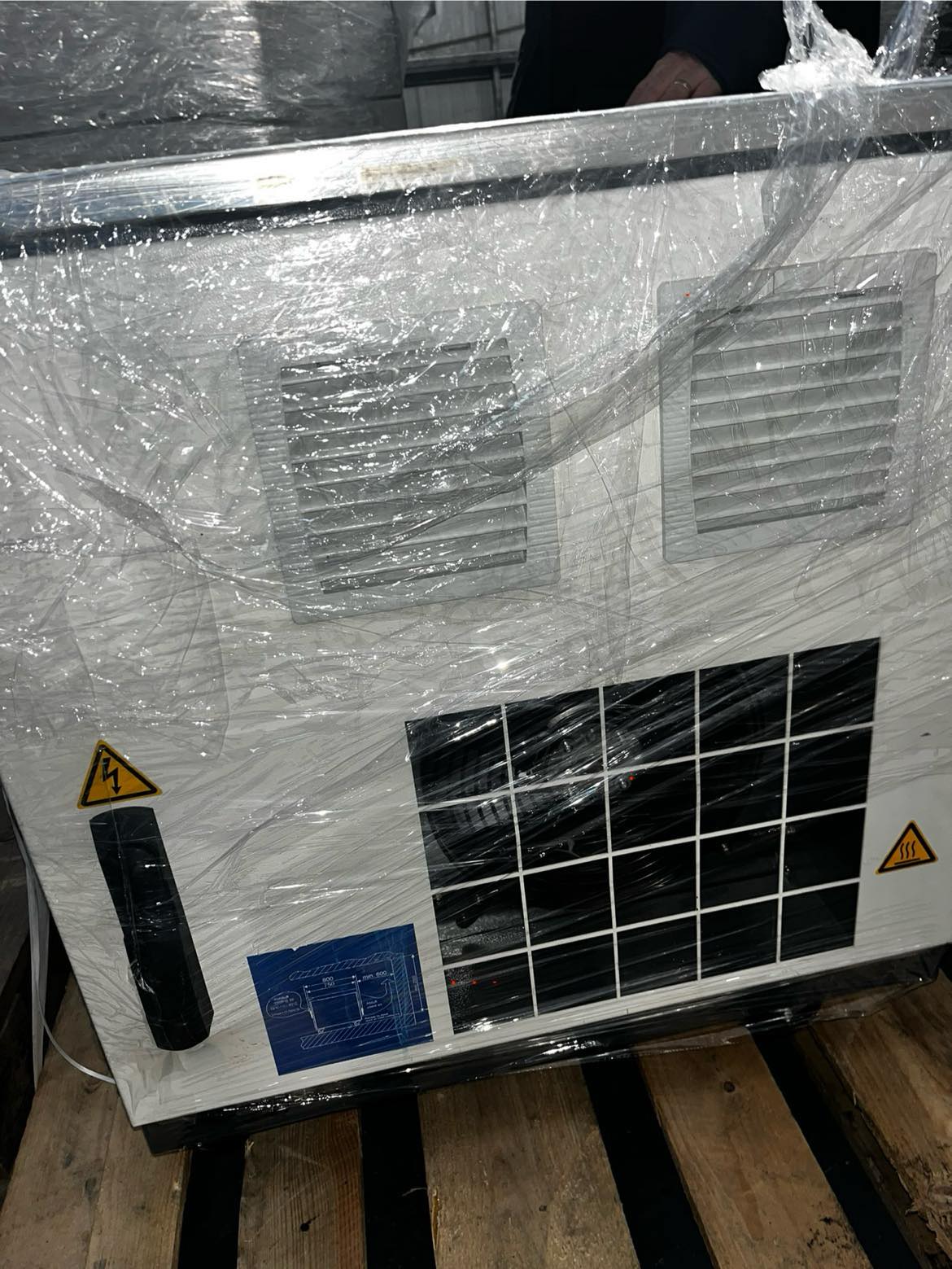 Used 2009 Rofin Sinar Powerline E40 IC Laser Assembly with Power Supply Powerline E-40