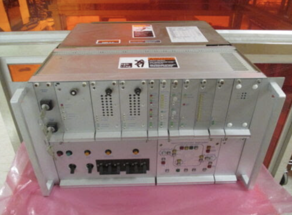 Used AMAT Vacuum Controller System 0090-90592, Control Target 0100-90187, 400853