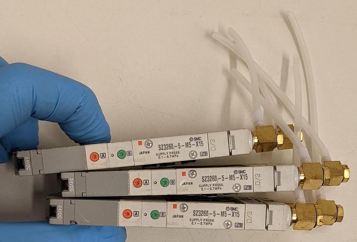 Used SMC 5 Port Solenoid Valve Rubber Seal, Body Ported Cassette Type Manifold