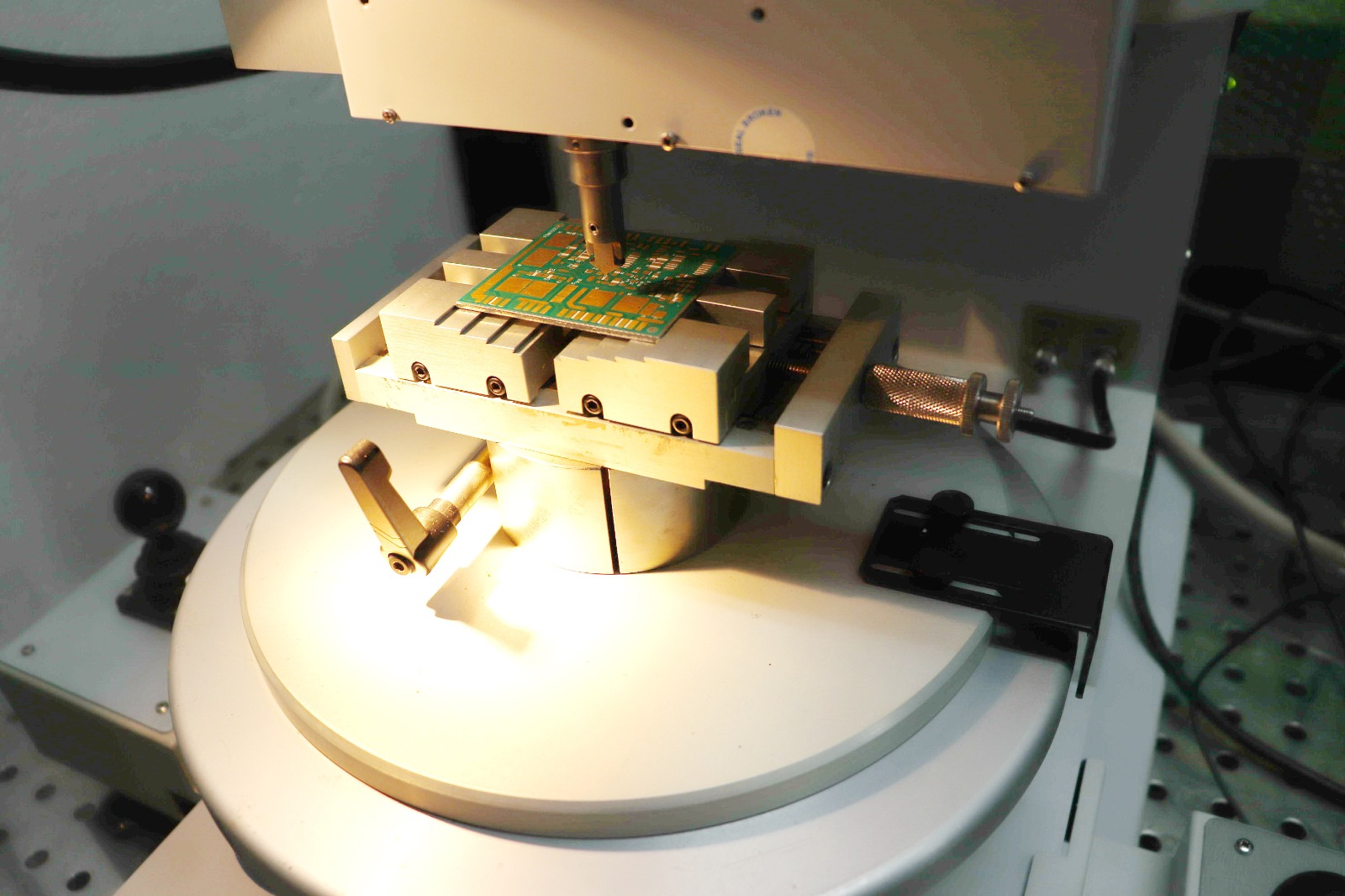 Used Dage 4000 Bond Tester