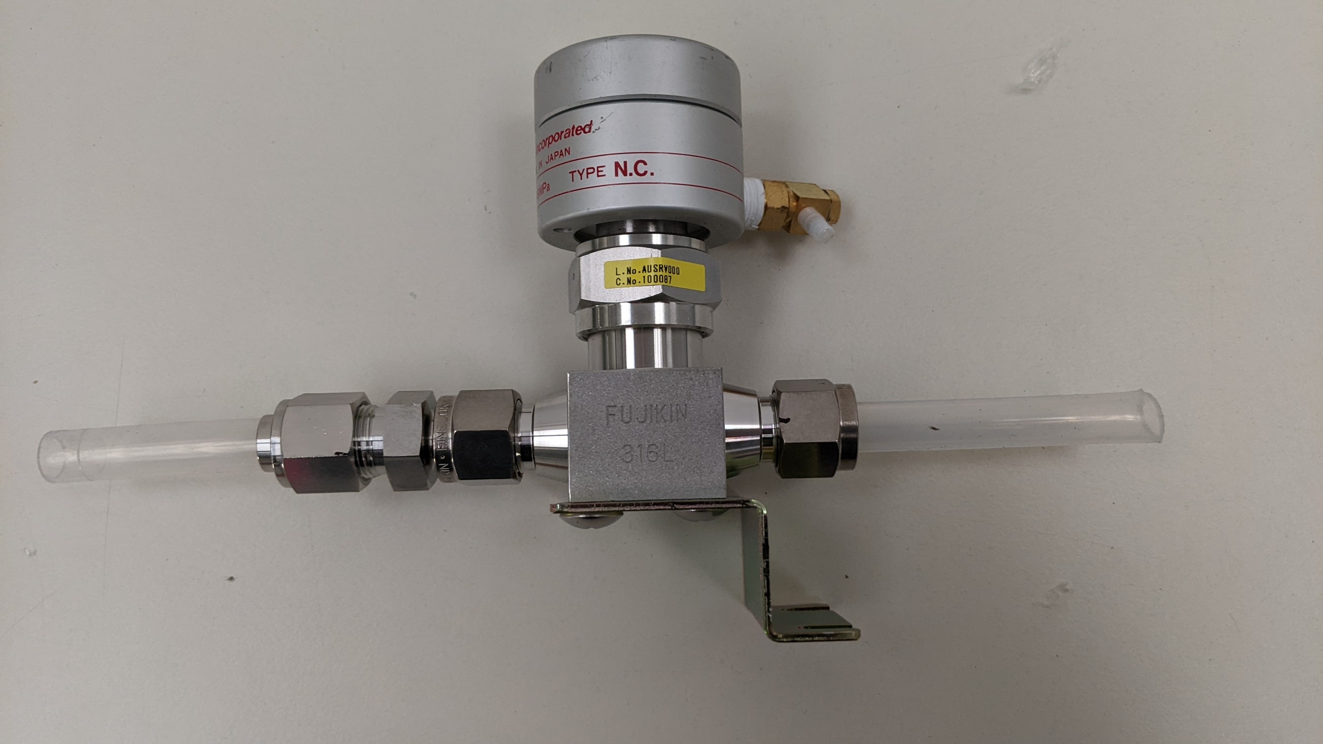 Used Fujikin Incorporated 316L Type N.C