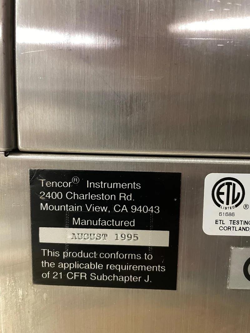 Used 1995 KLA Surfscan 6420 Particle Defect System