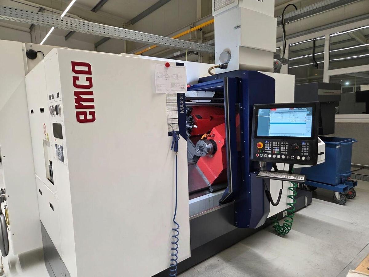 Used CNC-Dreh- und Fräszentrum EMCO MAXXTURN 65-G2 SMY