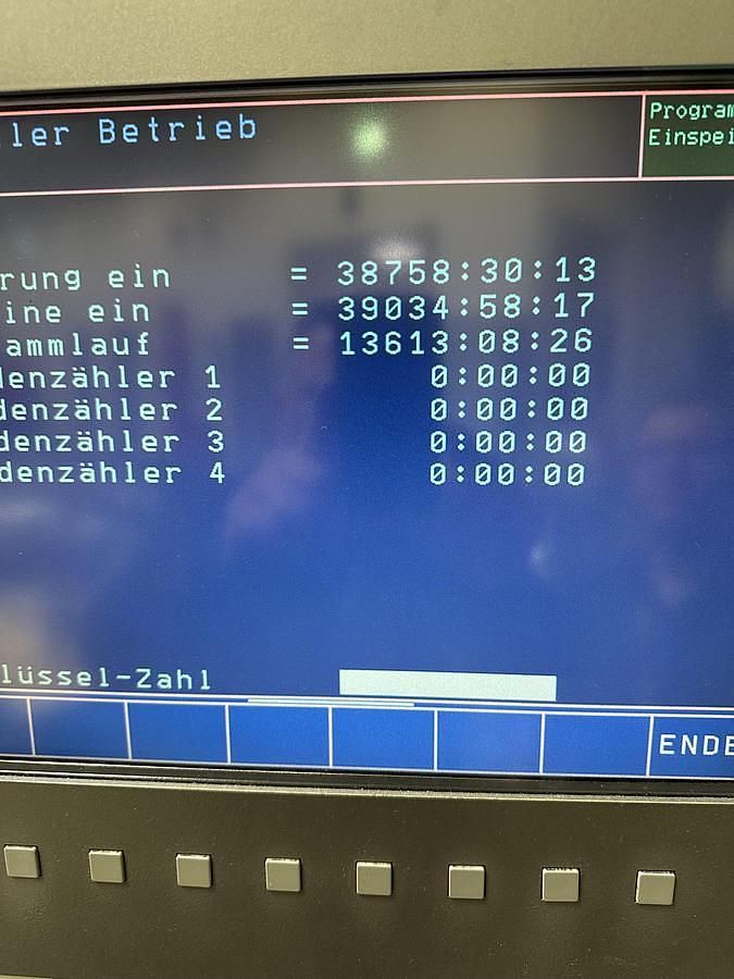 Used Vertikales Bearbeitungszentrum Fehlmann Picomax 60 CNC