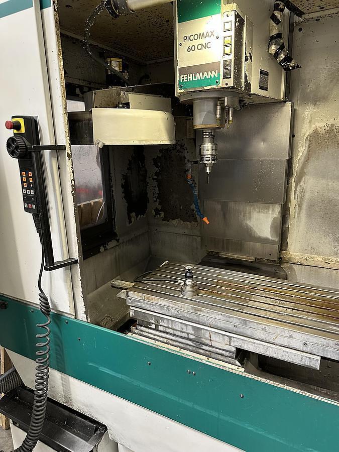 Used Vertikales Bearbeitungszentrum Fehlmann Picomax 60 CNC