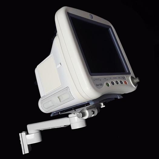 Refurbished GE Medical CIC Pro Central Station with (8) DASH 4000 Bedside Monitors