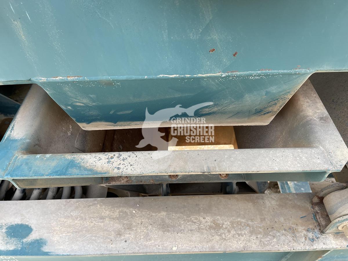 Used 2017 ACTION DENSE-OUT VIBRATORY