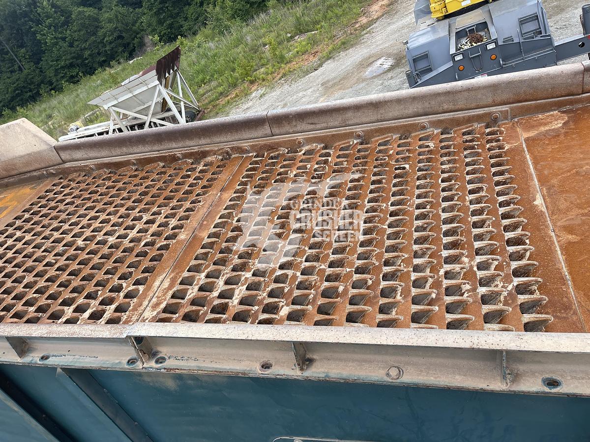 Used 2017 ACTION DENSE-OUT VIBRATORY