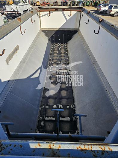 Used 2001 Freightliner FL80 EB40