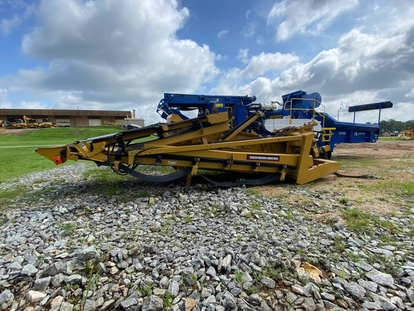 Used 2023 SCREEN MACHINE 4043