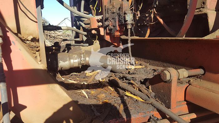 Used 2003 MORBARK 5600 - HORIZONTAL GRINDER