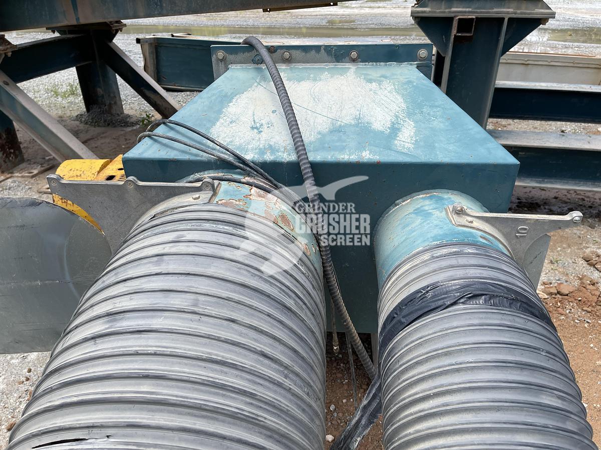 Used 2015 ACTION DENSE-OUT AIR VIBRATOR