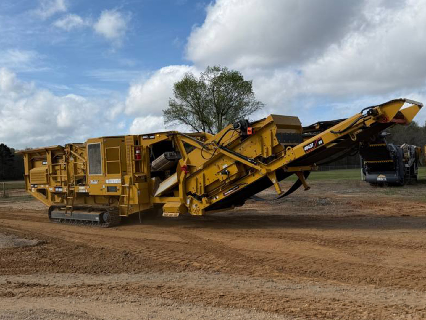 Used 2023 SCREEN MACHINE 4043