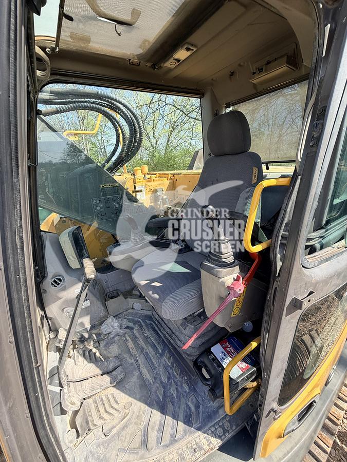 Used 2012 VOLVO ECR235DL