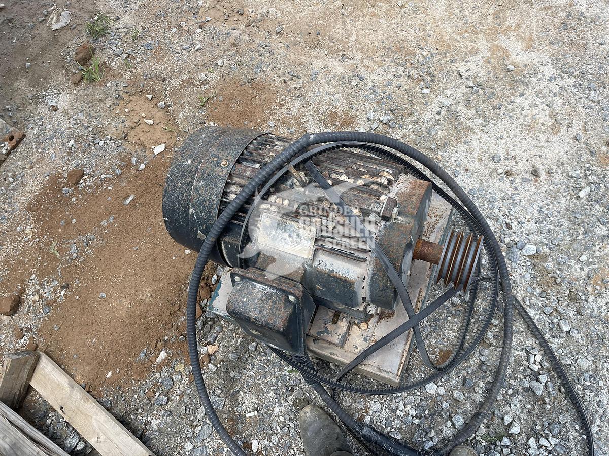 Used 2017 ACTION DENSE-OUT VIBRATORY