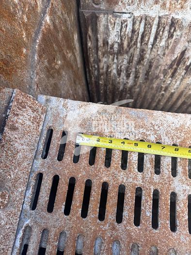 Used 2009 RR EQUIPMENT REBEL