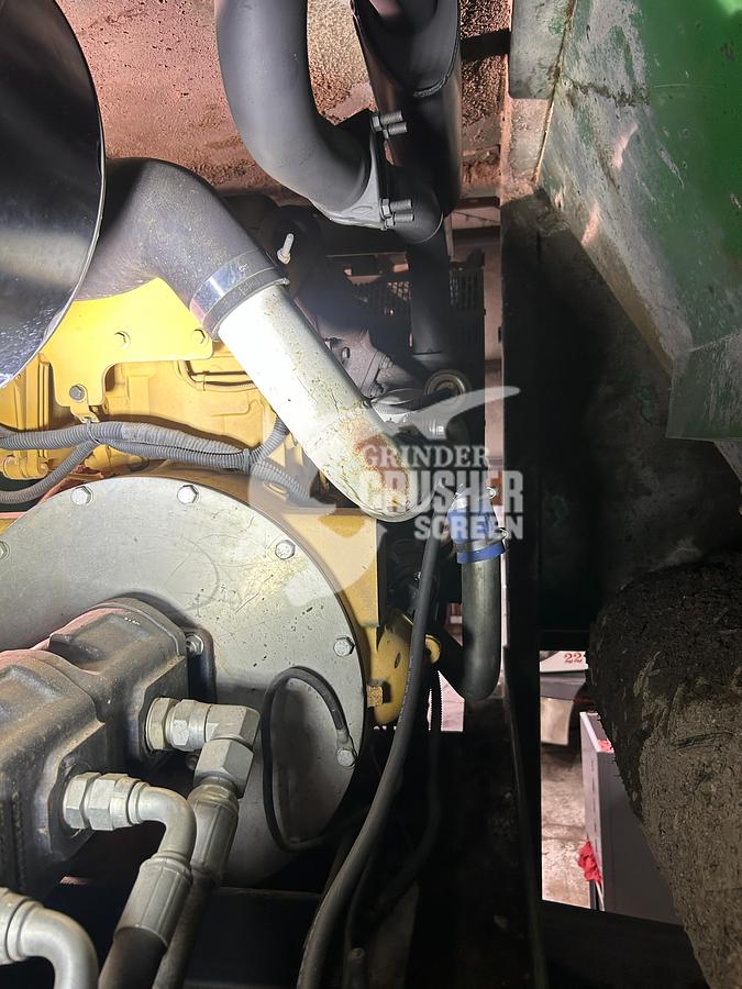 Used 2004 MCCLOSKEY 621