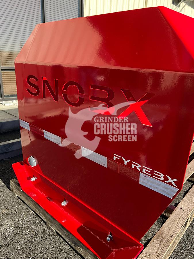 NEW SNOBX