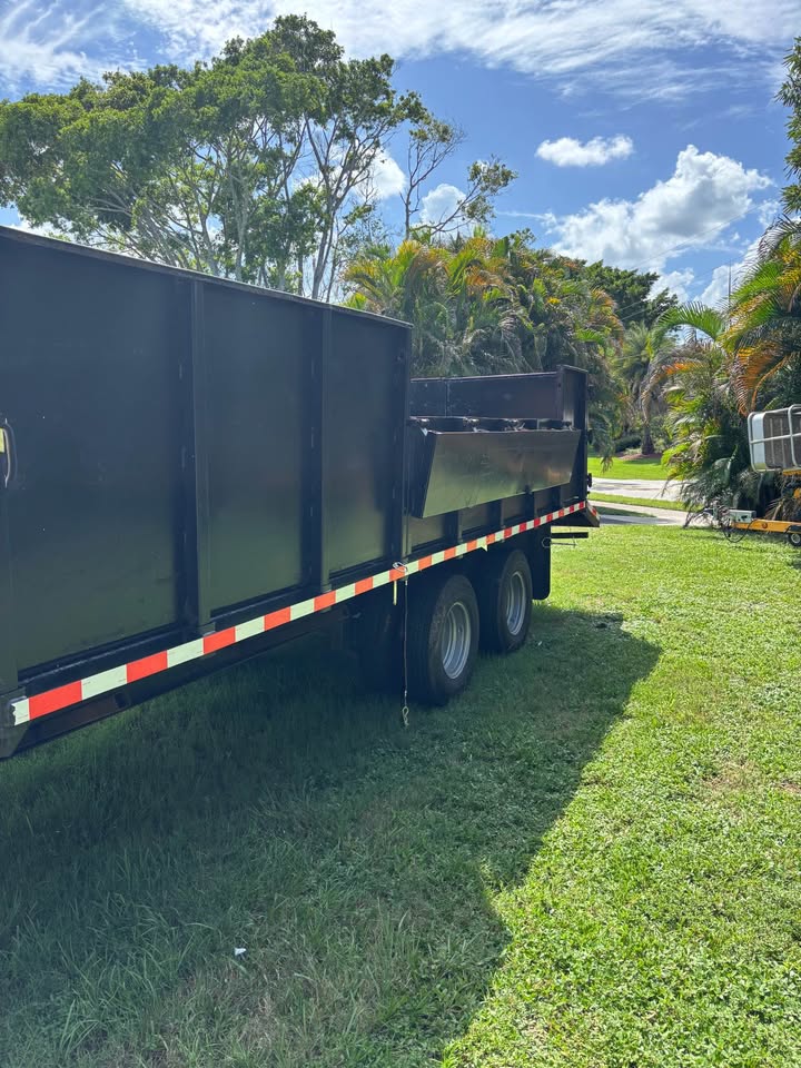 Used 2026 Gooseneck 20 Yards Trailer