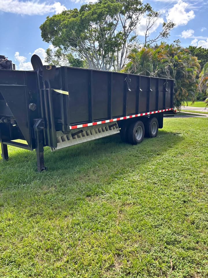 Used 2026 Gooseneck 20 Yards Trailer