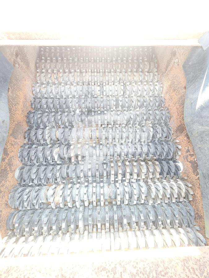 Used SCREEN USA TS4012