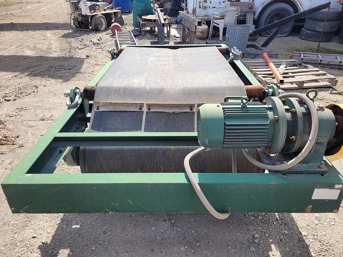 Used ERIEZ 39" CROSS for Sale at Grinder Crusher Screen
