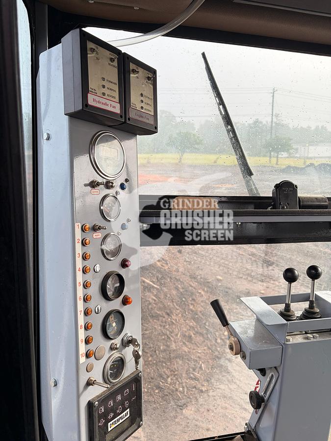 Used 2002 SCARAB 14