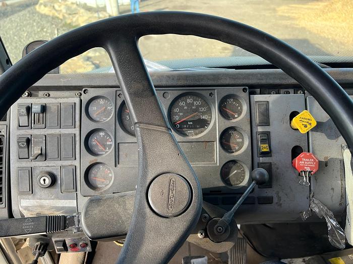 Used 1997 BLO-TECH/FREIGHTLINER BT40/FL80