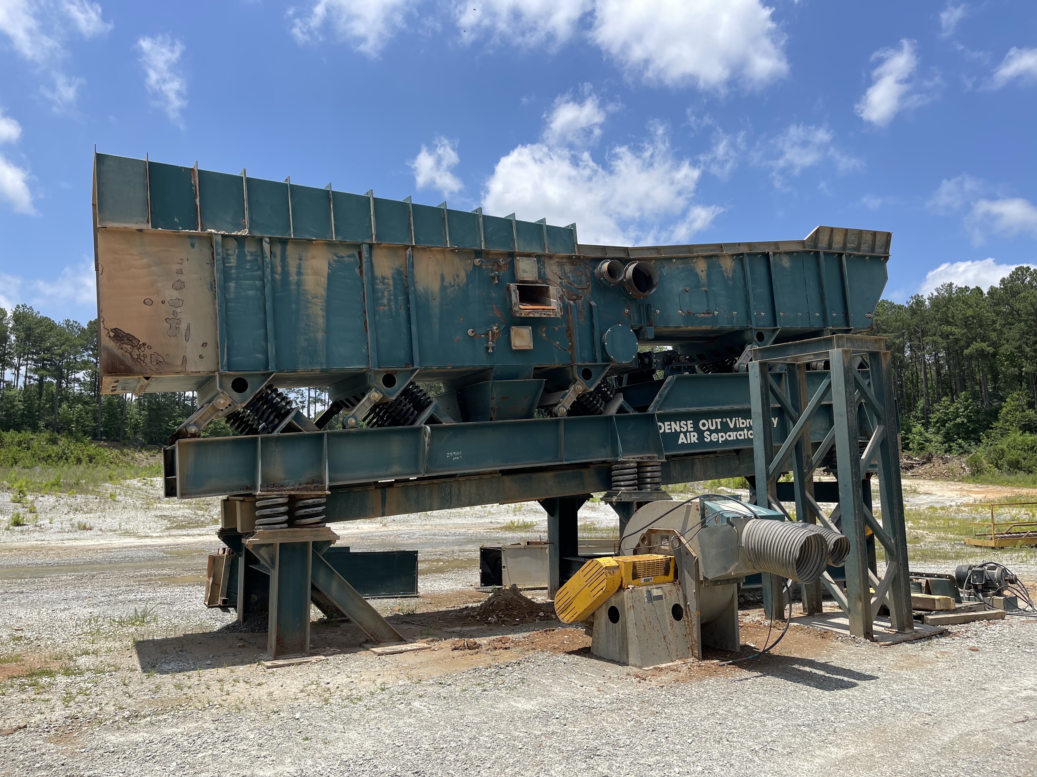 Used 2017 ACTION DENSE-OUT VIBRATORY