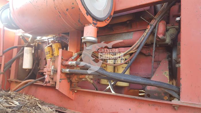 Used 2003 MORBARK 5600 - HORIZONTAL GRINDER