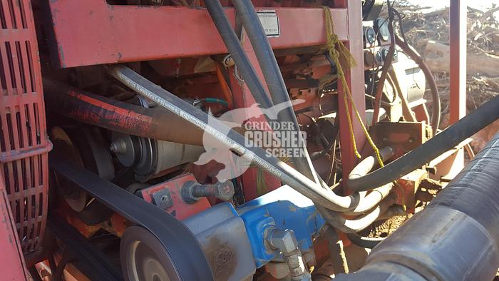 Used 2003 MORBARK 5600 - HORIZONTAL GRINDER