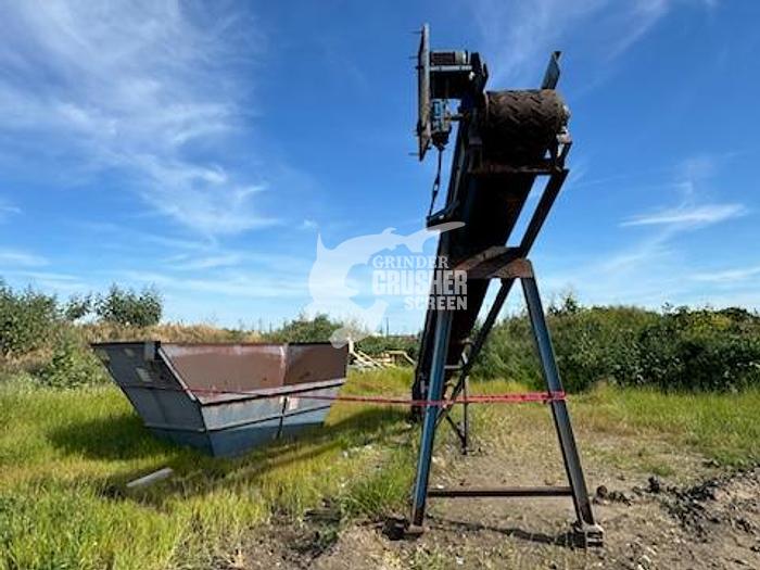 Used 2001 BECKER UNDERWOOD SECOND HARVESTER CPC2240