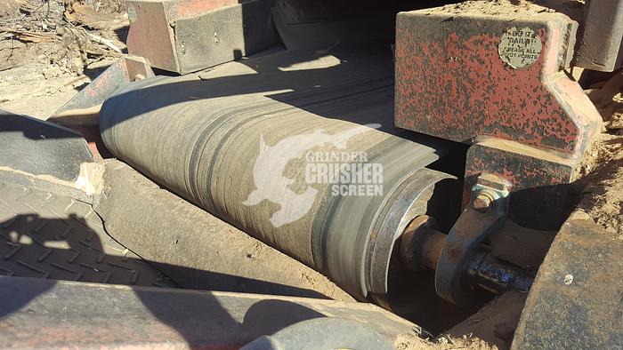 Used 2003 MORBARK 5600 - HORIZONTAL GRINDER