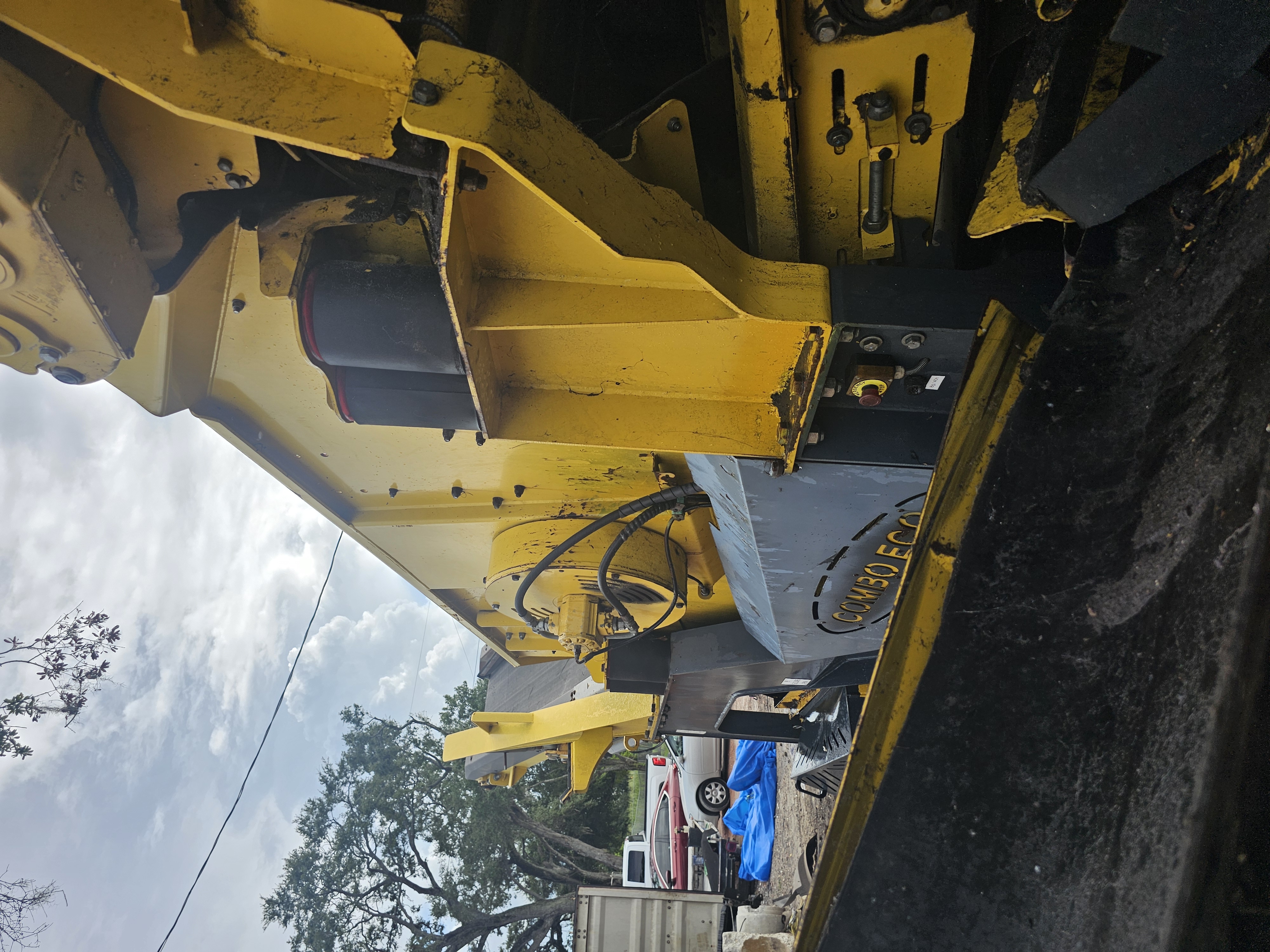 Used 2014 KEESTRACK COMBO