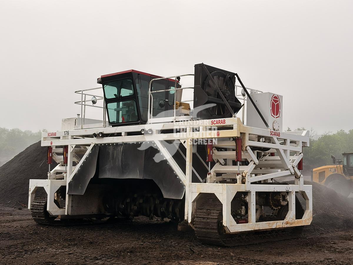 Used 2002 SCARAB 14