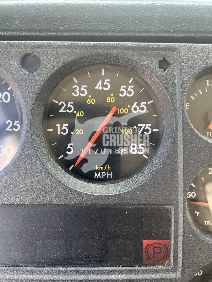 Used 2000 FREIGHTLINER FL-112