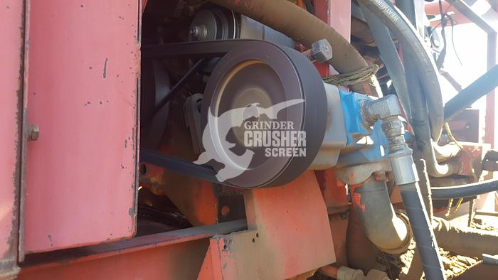 Used 2003 MORBARK 5600 - HORIZONTAL GRINDER