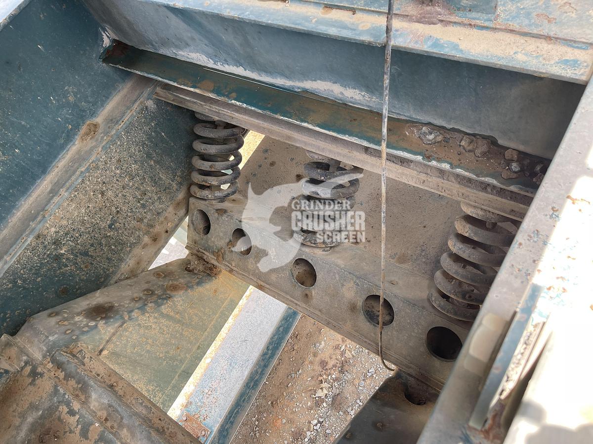 Used 2017 ACTION DENSE-OUT VIBRATORY