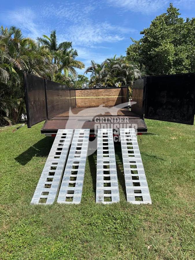 Used 2026 Gooseneck 20 Yards Trailer