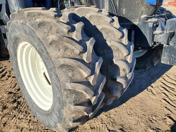 Used 2017 New Holland T8.380 Tractor w/ CVT Trans ** 2000 Hrs **